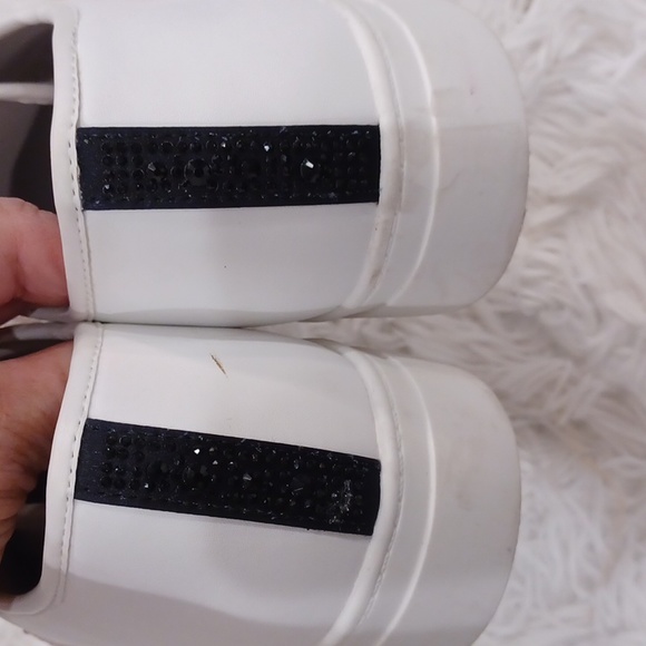 KARL LAGERFELD PARIS REMMY WHITE LEATHER SNEAKERS WITH CRYSTAL EMBELLISHED SZ 11 - Picture 9 of 16